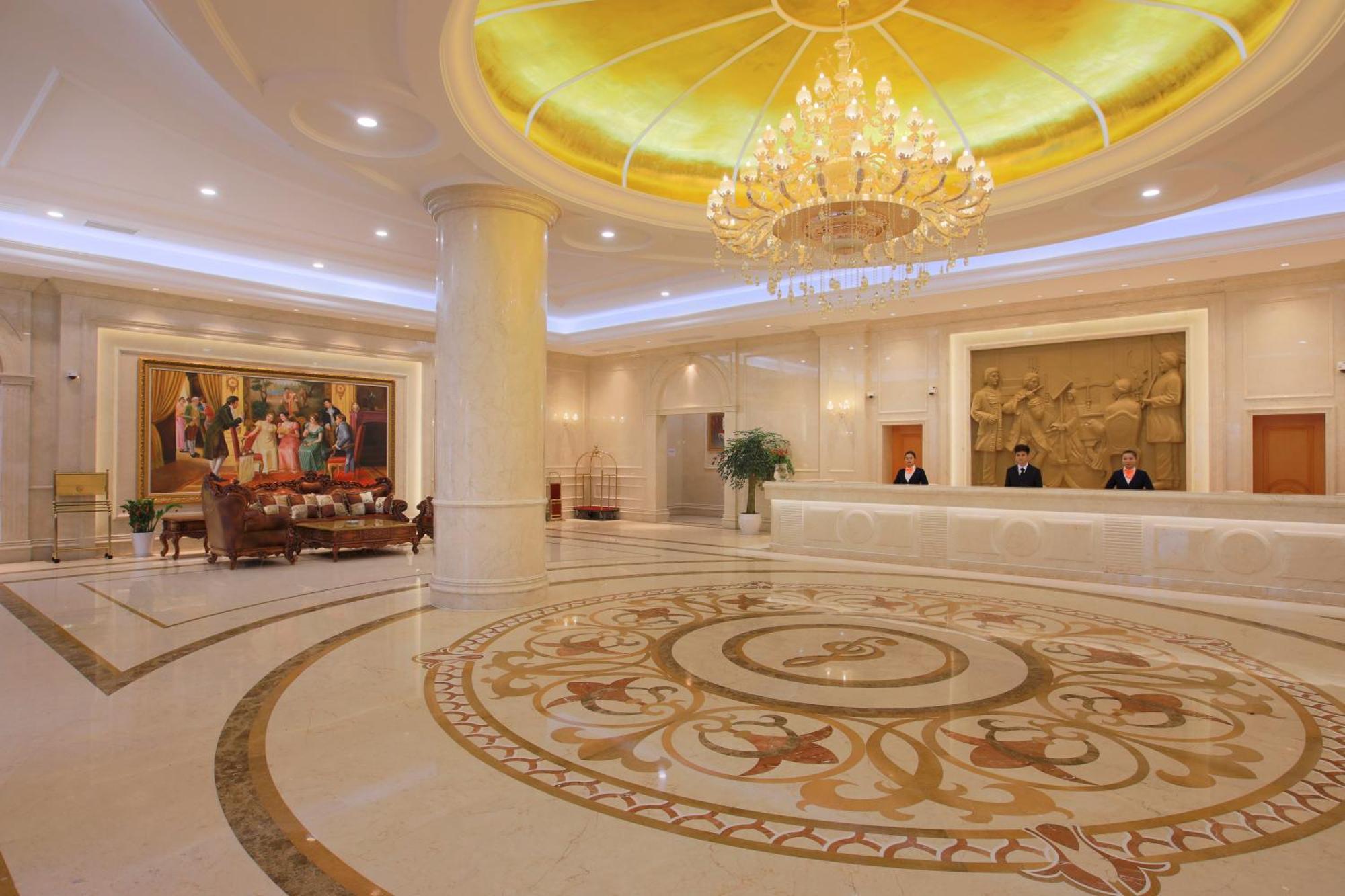 Venus International Hotel Shanghai South Shenjiang Road Exterior photo